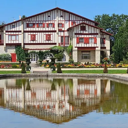 Jean De Luz Avec Pkg * Сен-Жан-де-Люз